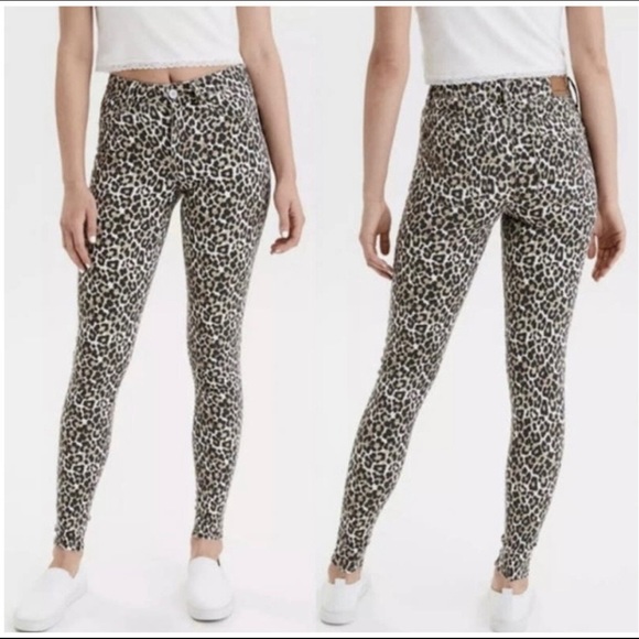 American Eagle Outfitters Denim - American Eagle Leopard Print Next Level Stretch Hi-Rise Jegging Jeans Size 12